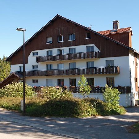 La Roche Du Tresor Village Vacances Longevilles-Mont-d'Or Экстерьер фото