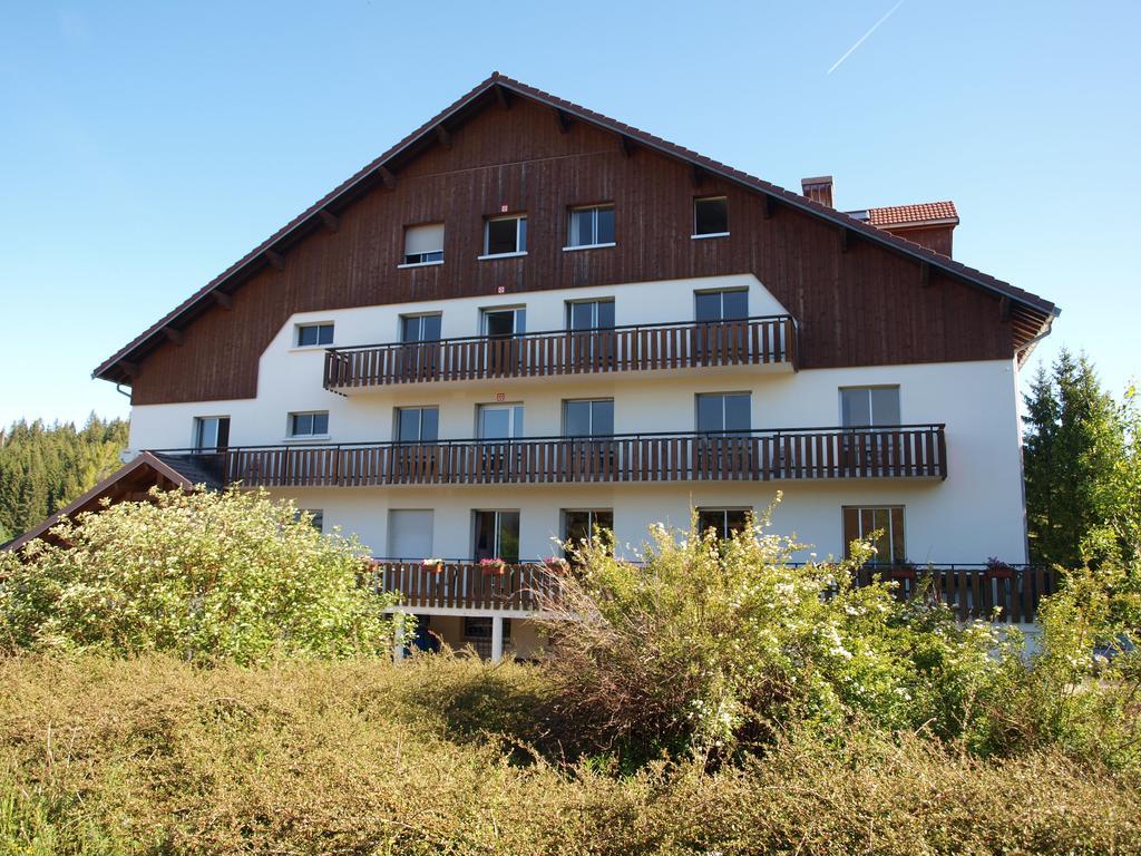 La Roche Du Tresor Village Vacances Longevilles-Mont-d'Or Экстерьер фото
